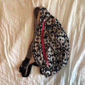 Kavu Sing Rope Bag Black & White Tribal Print